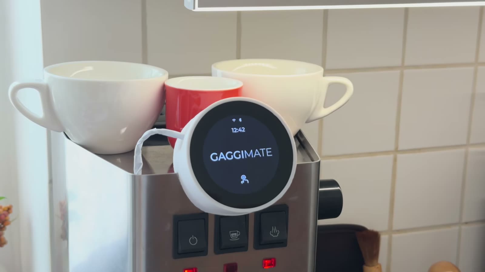 My Gaggia Classic with the round Gaggimate Pro display and cups on top